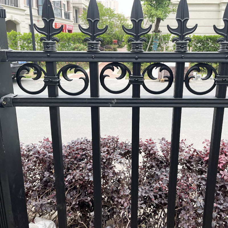 Konststaket i aluminium